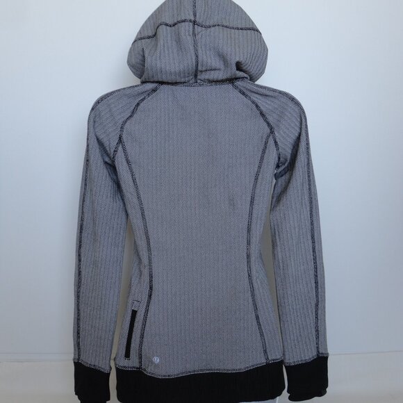 Share NWT LULULEMON HHBP/BLK Black Herringbone Think Fast Hoodie Jacket 2 - Picture 7 of 8